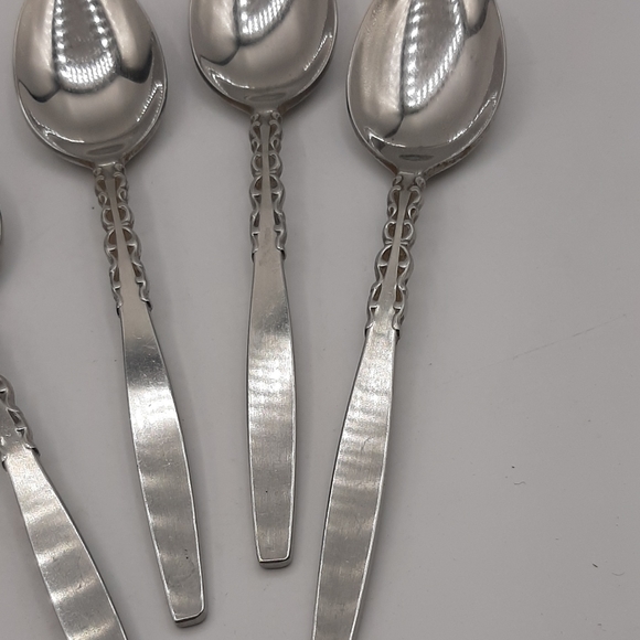 International Lyon ALHAMBRA Stainless Satin Handle Silverware Dinner 4 Teaspoons - Picture 3 of 5